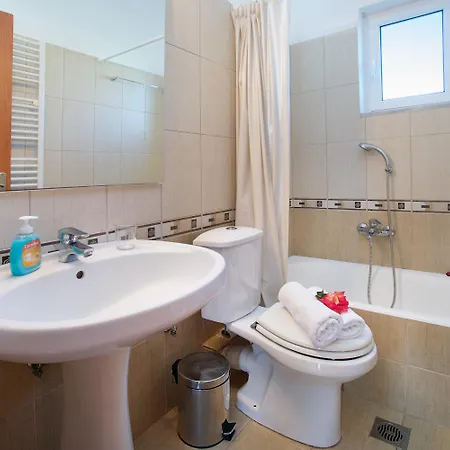 Apartment Diamanto Karavomylos