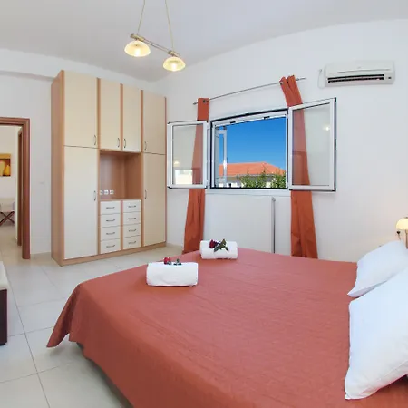 Apartment Diamanto *