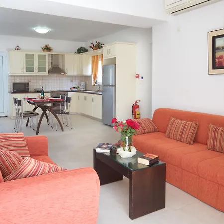 Diamanto Apartment