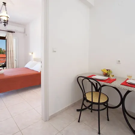 Diamanto Apartment *